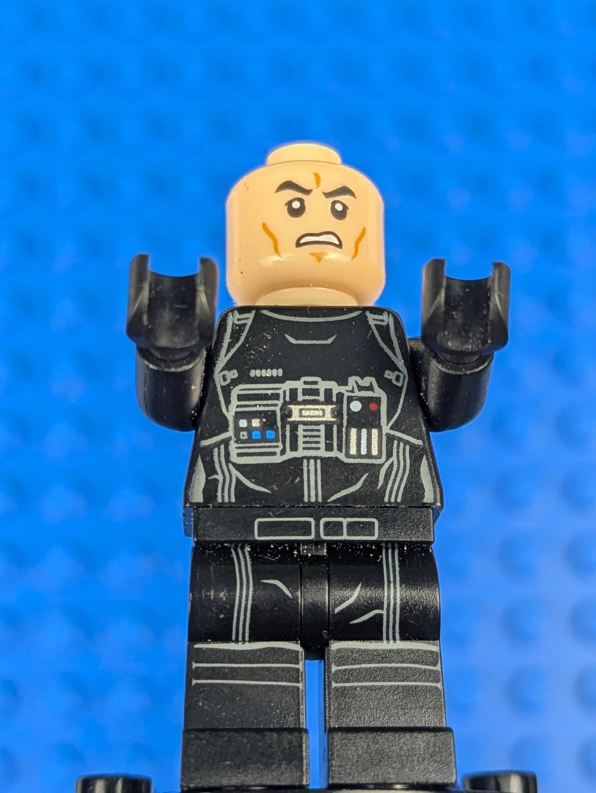 Lego Star Wars: Episode 7: First Order TIE Fighter Pilot sw0672 Set 75101