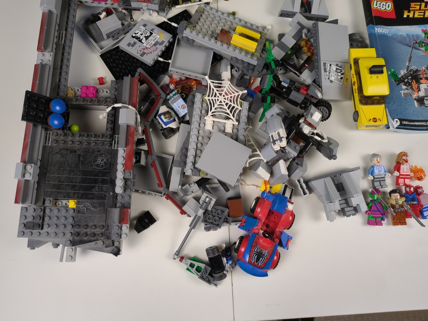 Lego Super Heroes: Spider-Man: Web Warriors Ultimate Bridge Battle Set 76057