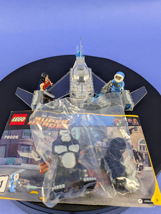 LEGO Super Heroes Gorilla Grodd Goes Bananas 76026 Complete Set Pre-Owned
