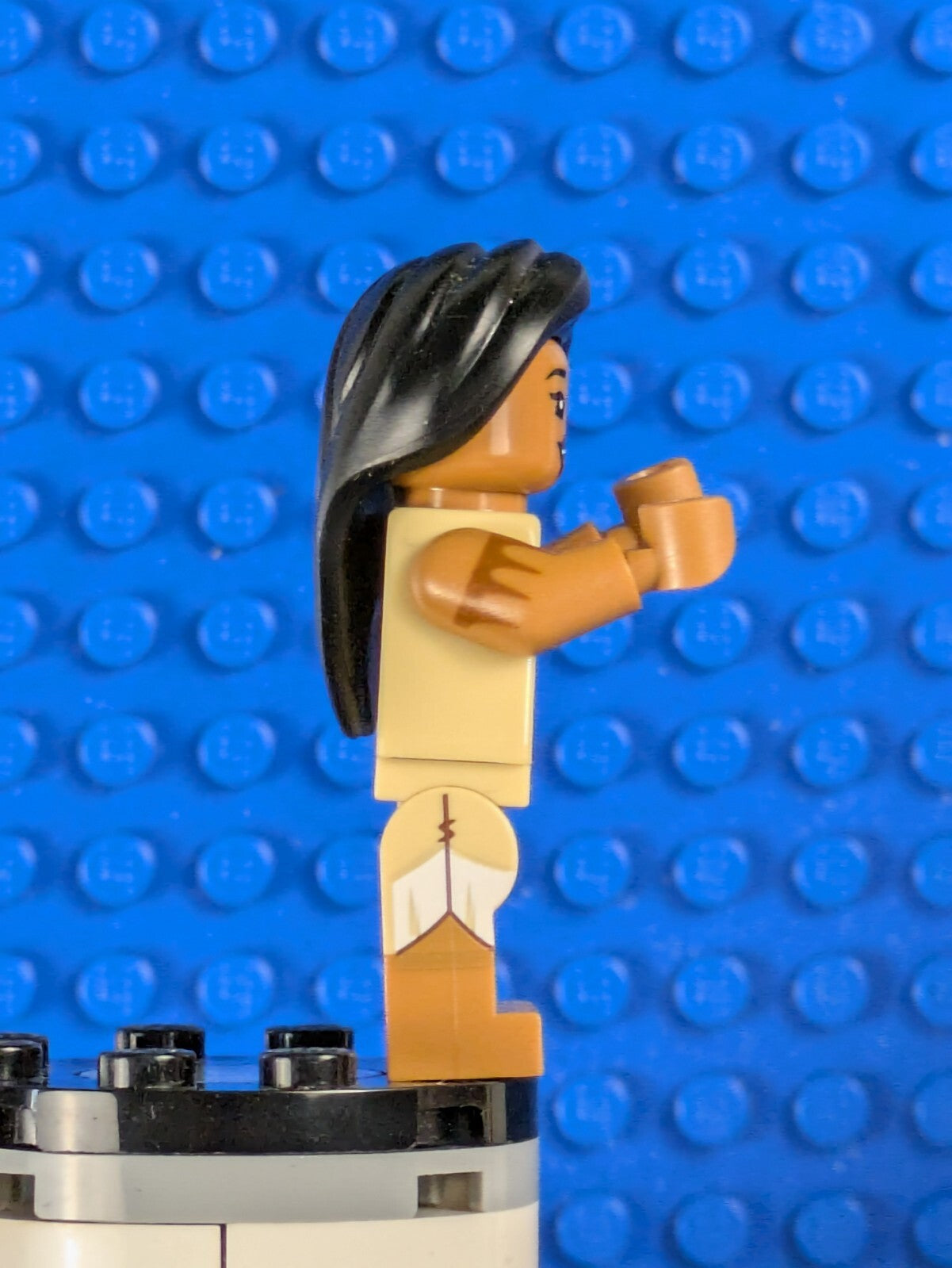 Lego Collectible Minifigures: Disney 100: Pocahontas coldis100-12 Set  71038