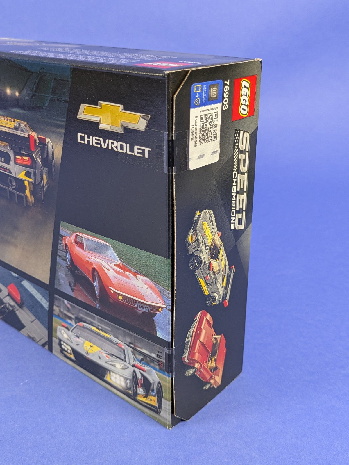 LEGO SPEED CHAMPIONS Chevrolet Corvette C8.R Race Car and 1968 Chevrolet Corvett