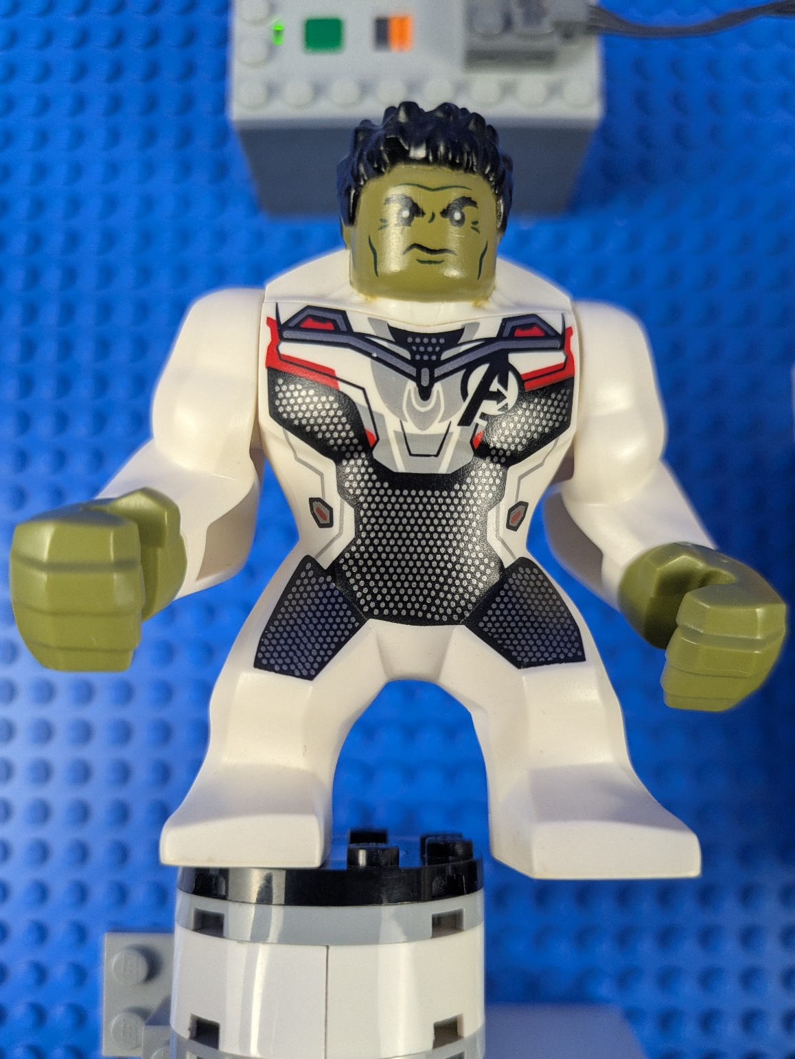 Lego Super Heroes: Endgame: Hulk - Giant White Jumpsuit sh0611 Set 76144
