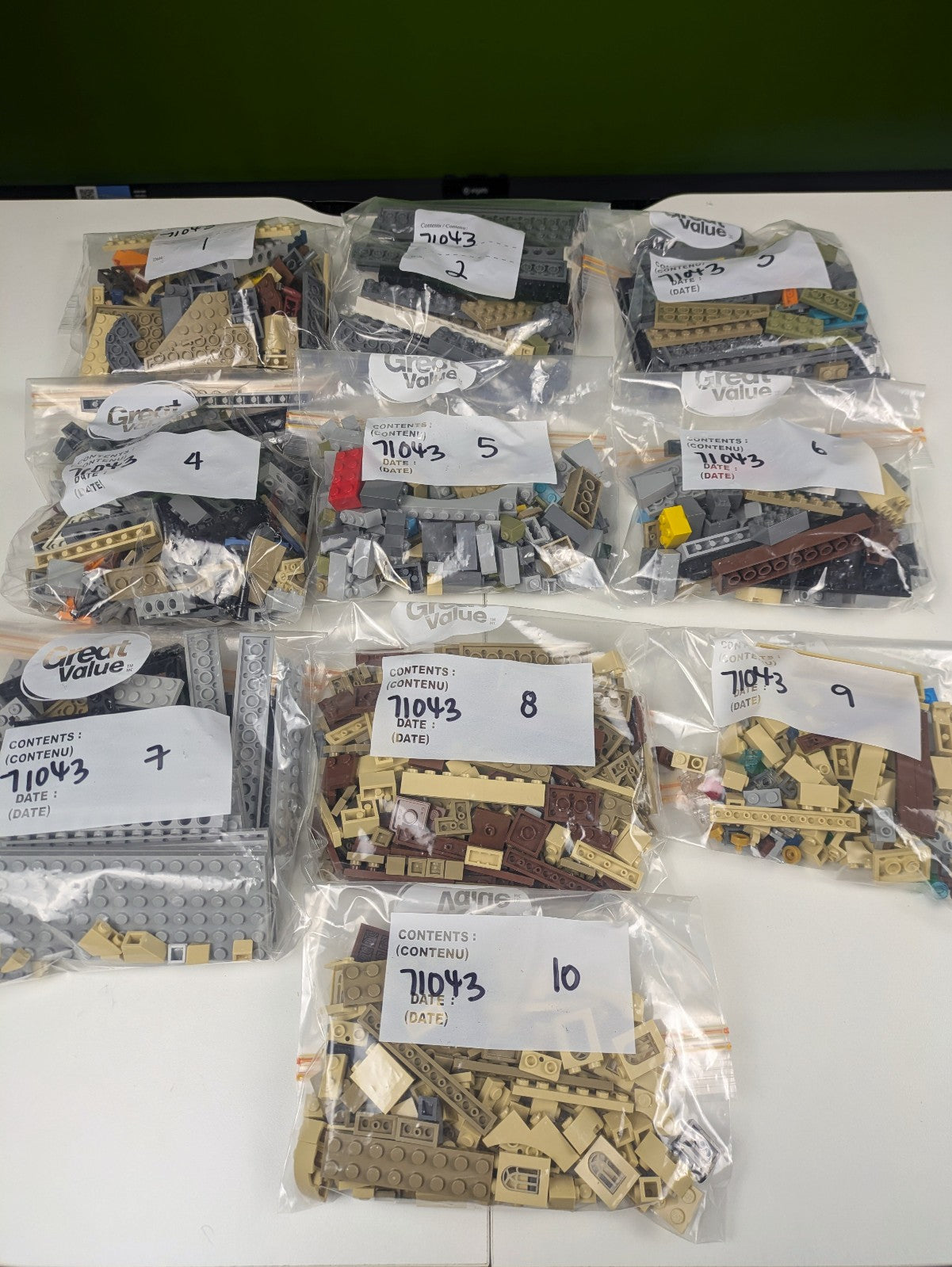 Lego Harry Potter: Hogwarts Castle 71043 - No Instructions