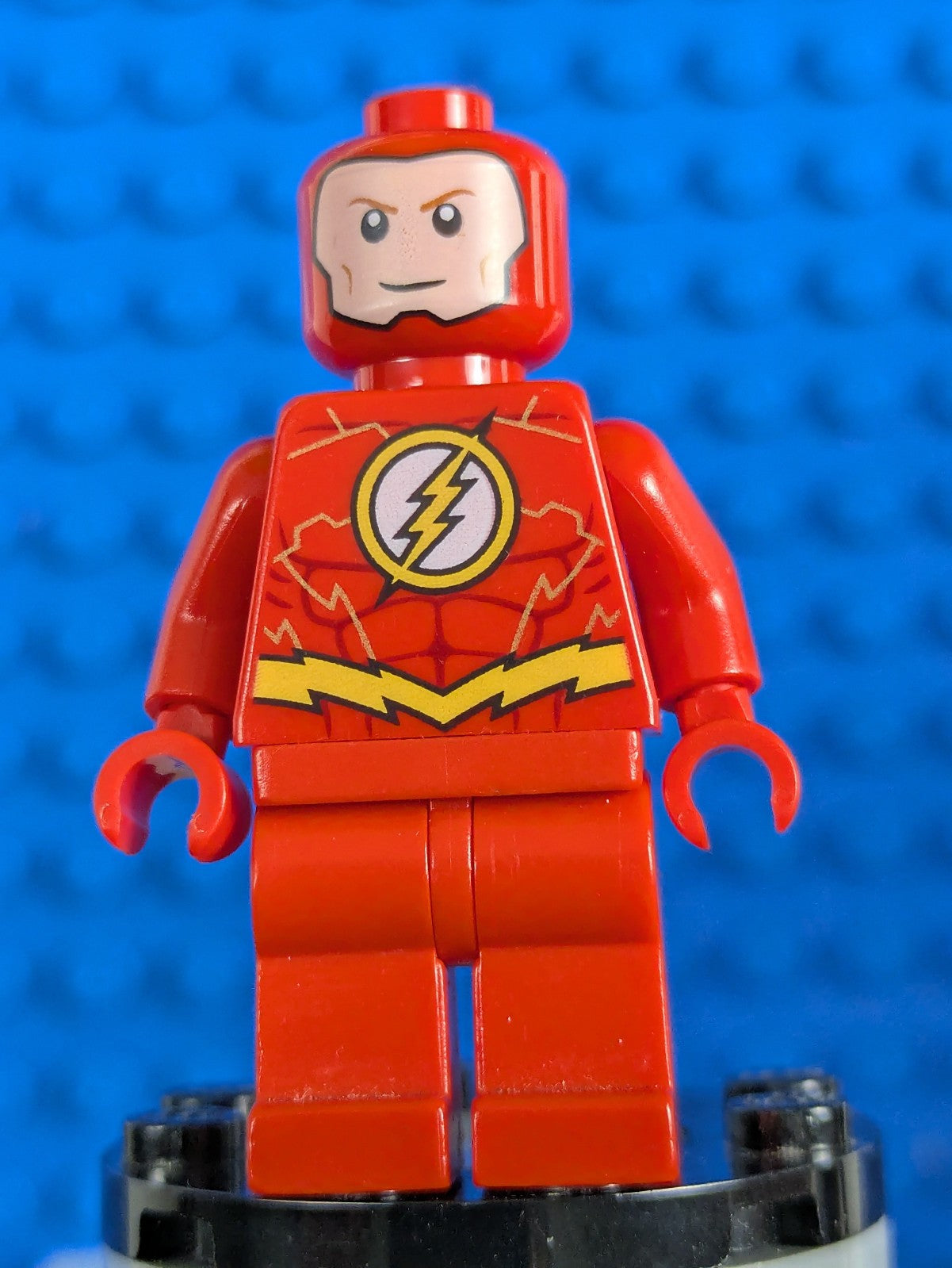 Lego Super Heroes: The Flash - Gold Outlines on Chest sh0473 Set 76098