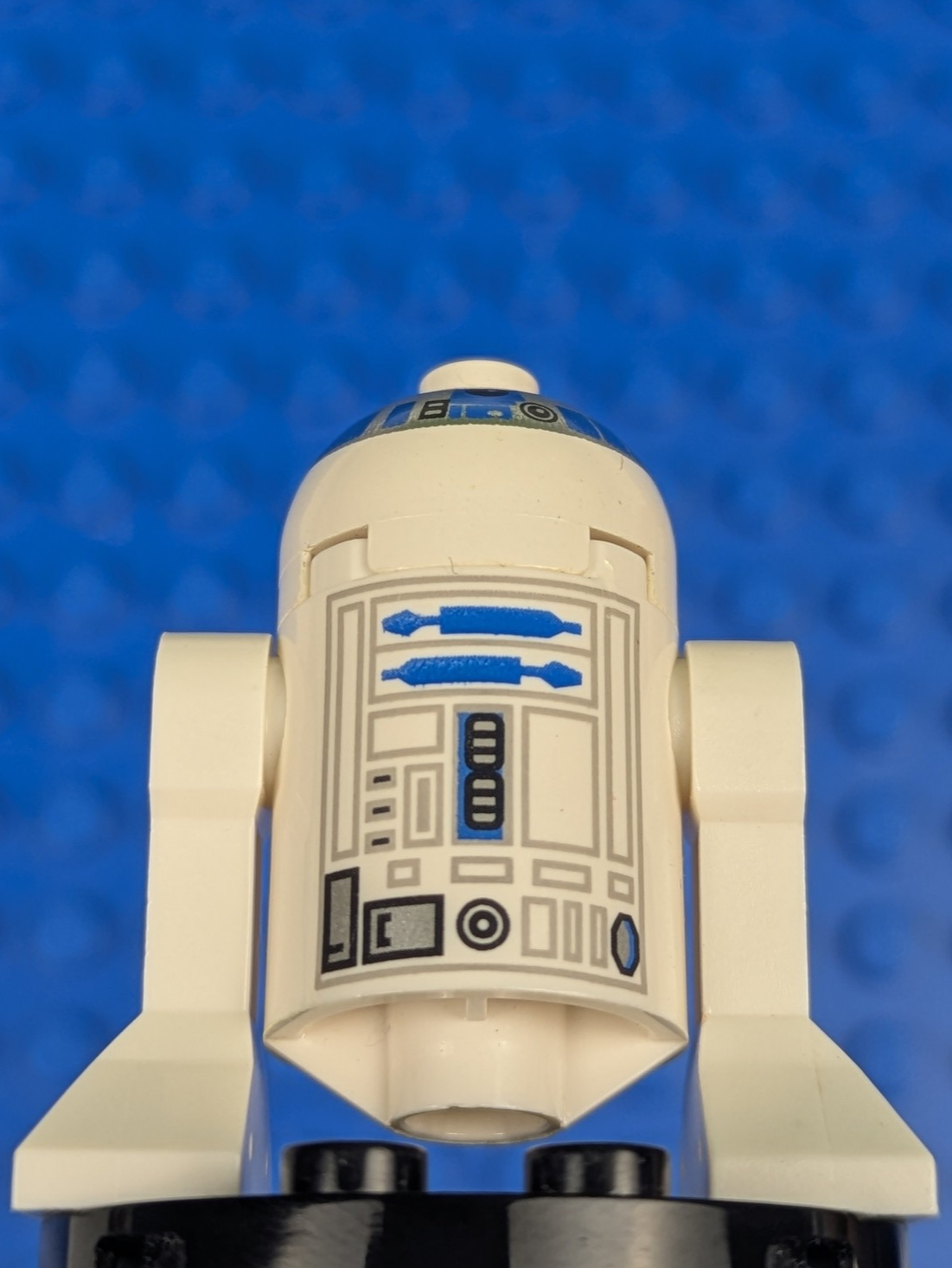 Lego Star Wars: R2-D2 - Astromech Droid sw0028 Sets 7171, 7106