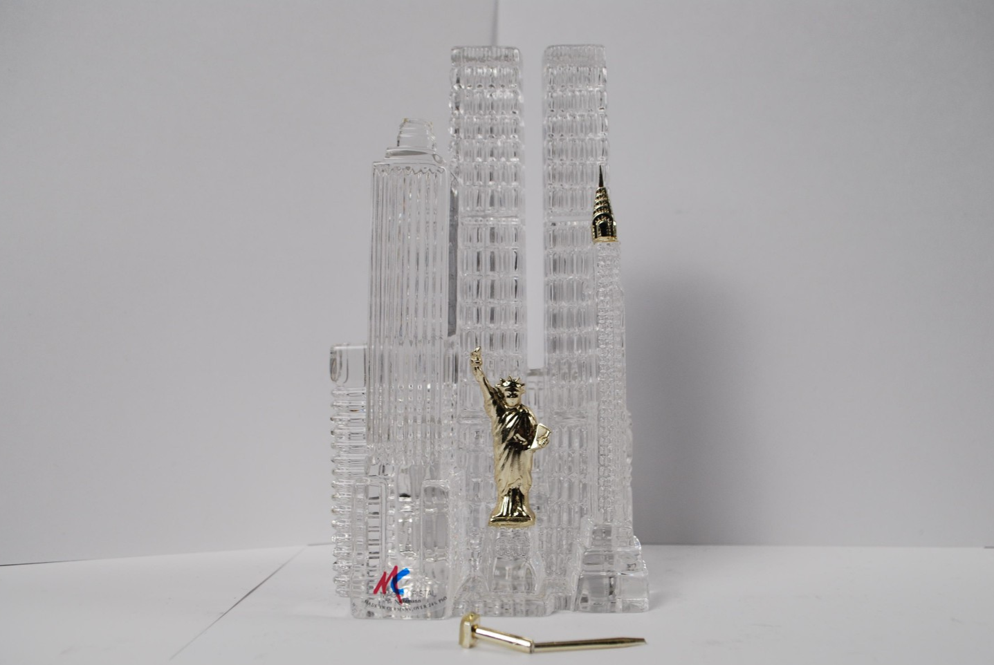 Hofbauer Magic Crystal New York Skylines World Trade Center Glass Paperweight