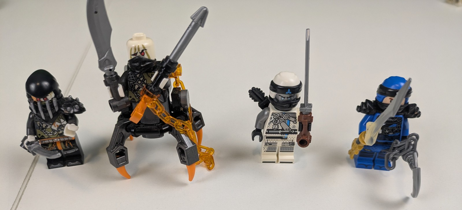 Lego NINJAGO: Hunted: Stormbringer Set 70652 - Incomplete Set