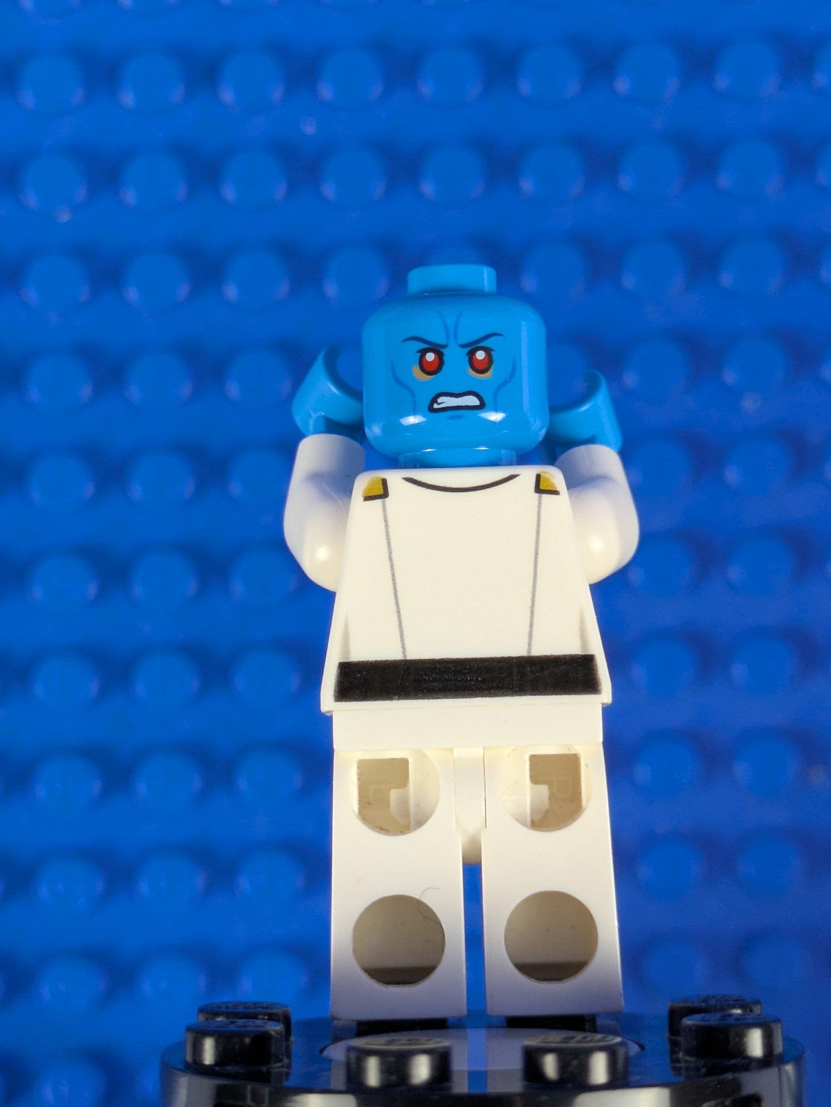 Lego Star Wars: Grand Admiral Thrawn - Dark Azure Skin sw0811 Set 75170