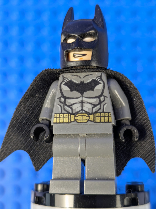 Lego Dimensions: Super Heroes: Batman - Dark Bluish Gray Suit dim002 Set 71200