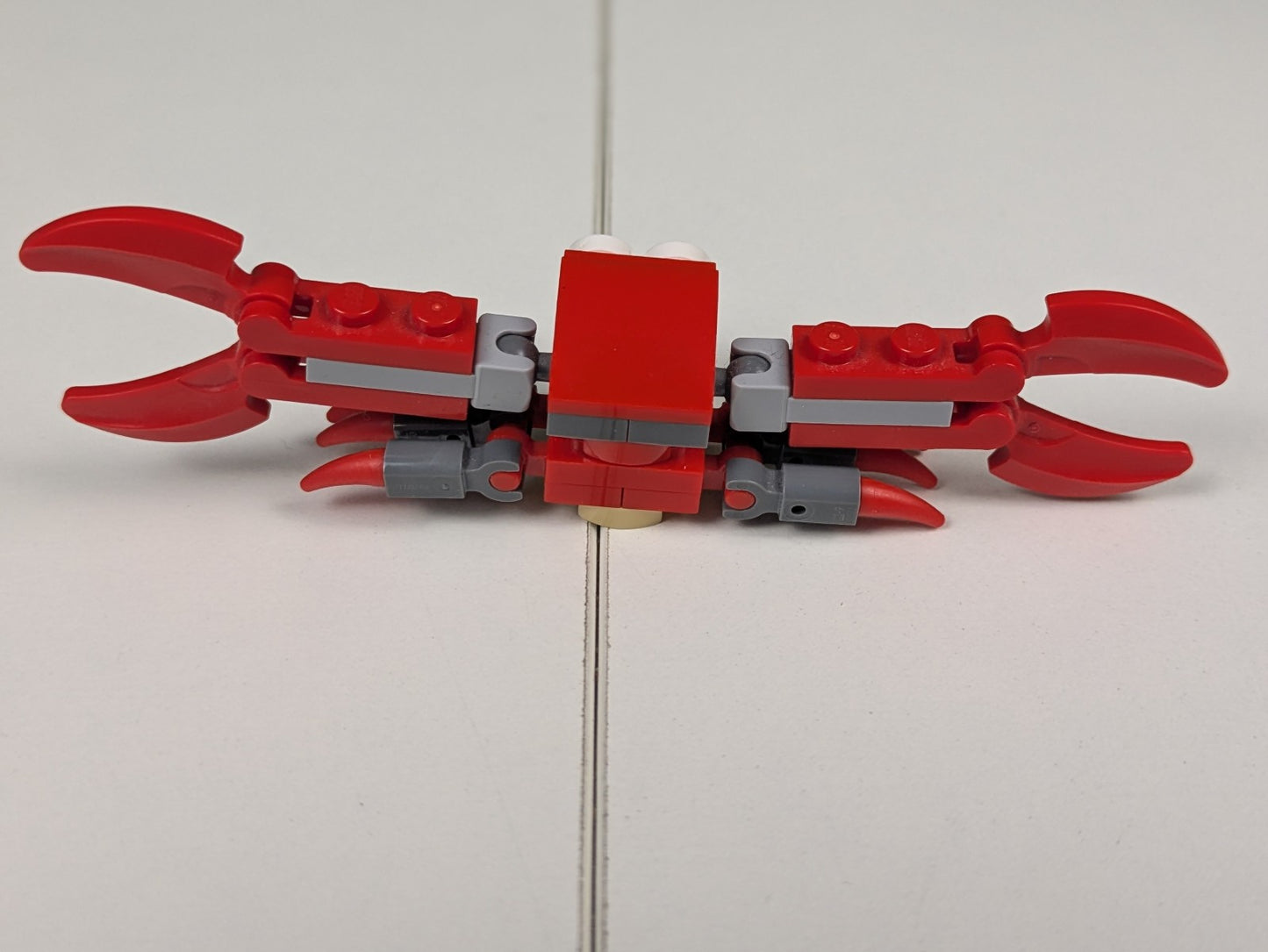 Lego Creator: Model: Creature: Deep Sea Creatures - Red Crab Only Set 31088