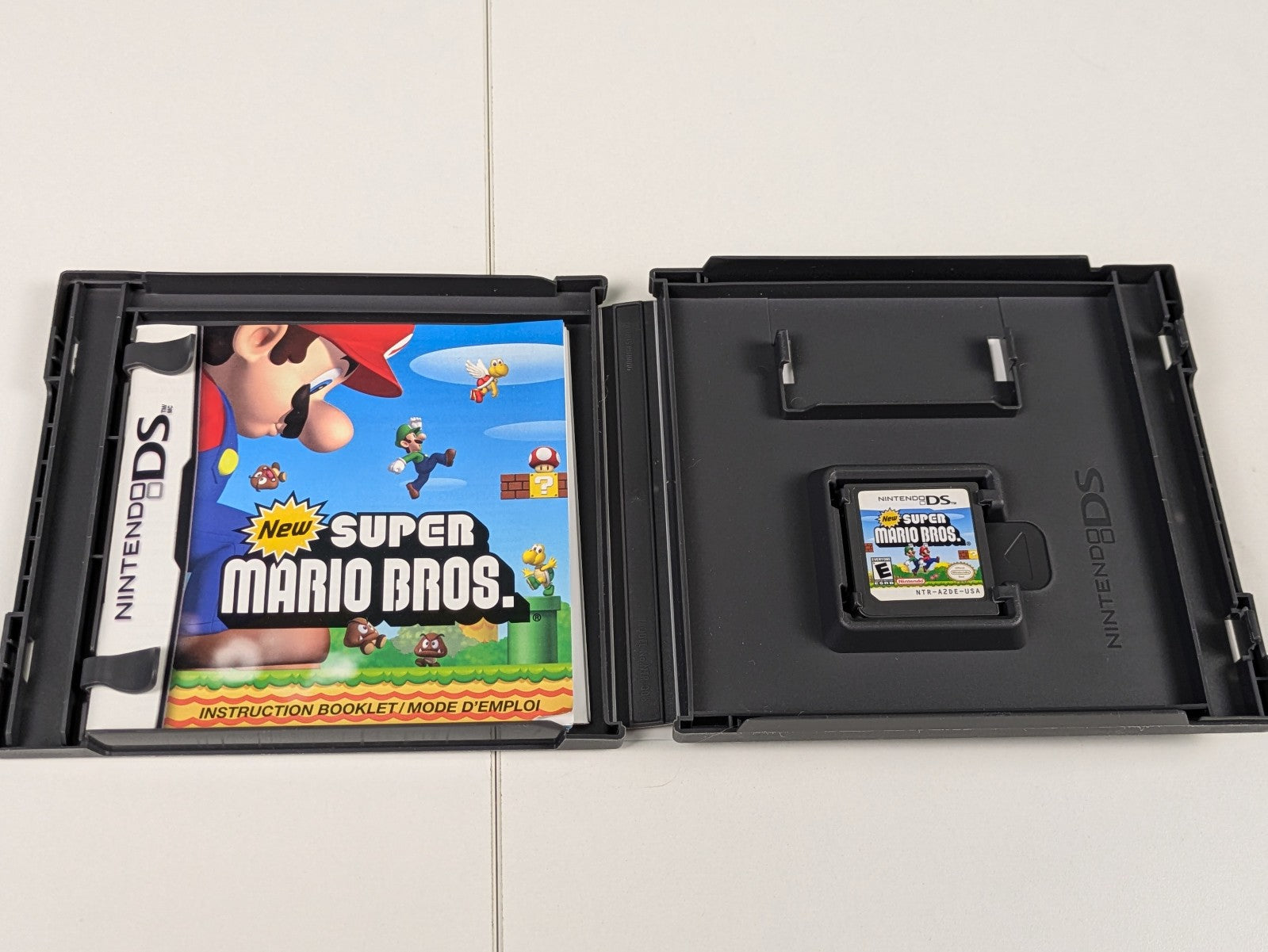 New Super Mario Bros. (Nintendo DS, 2006) CIB