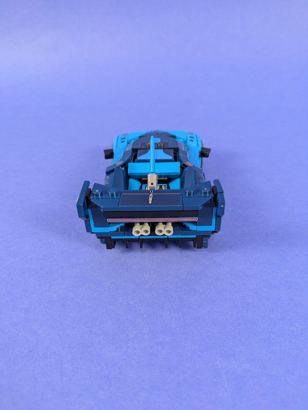 Lego SPEED CHAMPIONS: Bugatti Vision Gran Turismo Set 77253 Complete Set