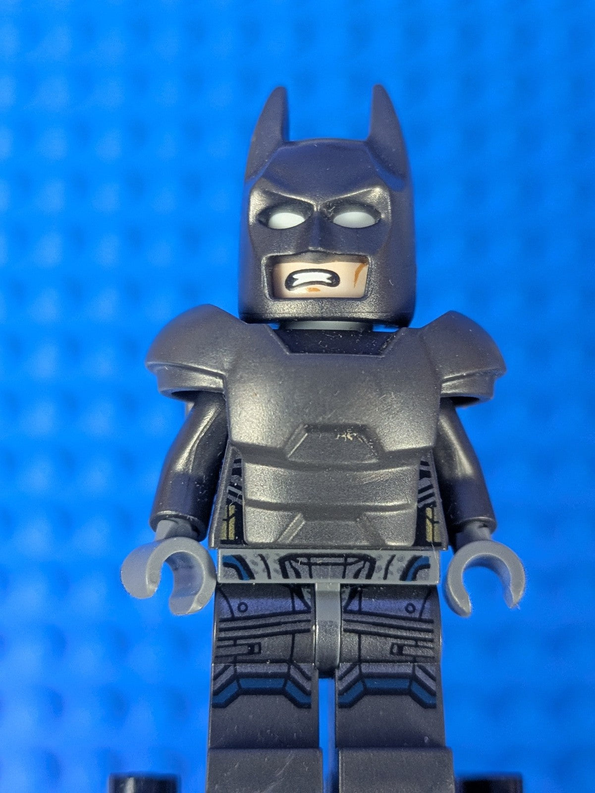 Lego Super Heroes: Batman - Armored, without Cape sh0217a Set 76044