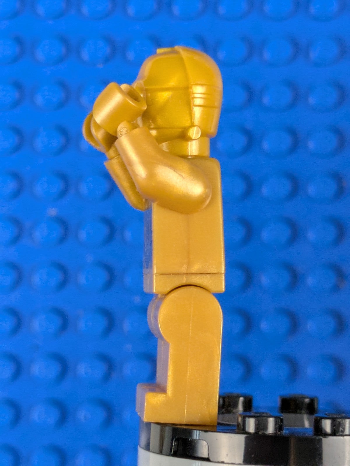 Lego Star Wars: C-3PO - Pearl Gold with Pearl Light Gold Hands sw0161 Set 10144