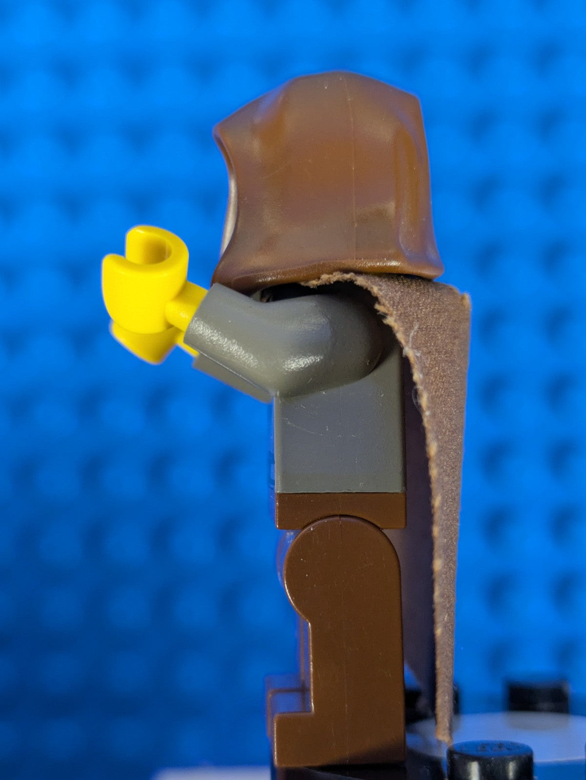 Lego Star Wars: Jedi Knight (Jedi Bob) - Dark Gray Tunic sw0057 Set 7163