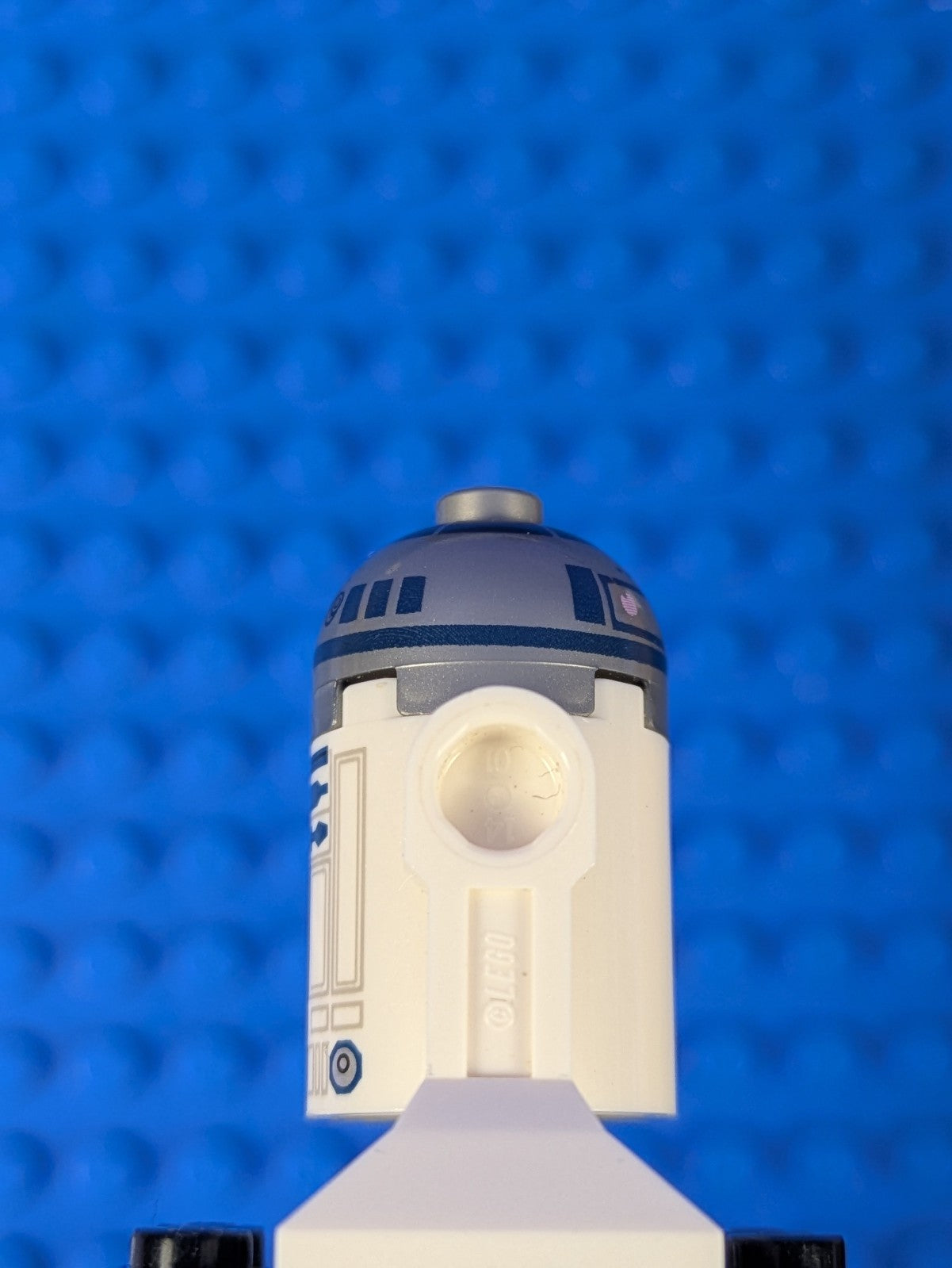 Lego Star Wars: R2-D2 - Astromech Droid Lavender Dots sw0527a Set 75059