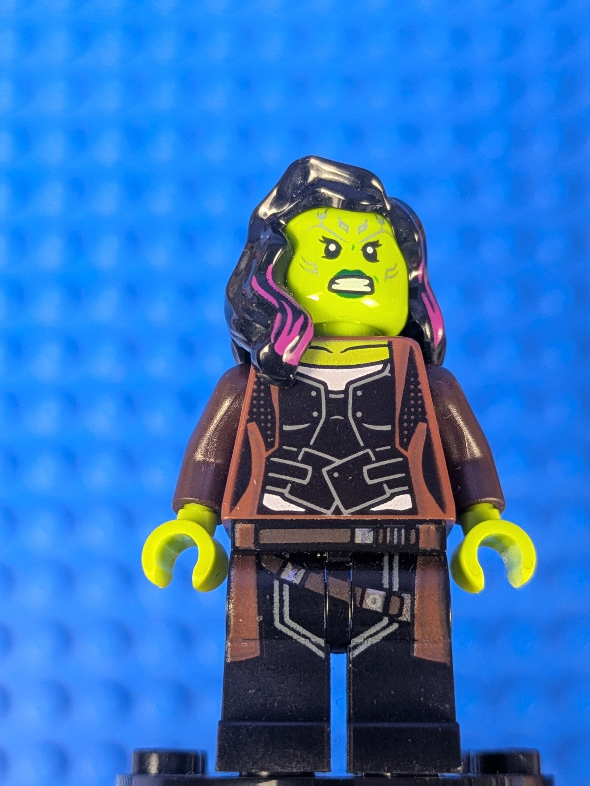 Lego Super Heroes: Gamora - Long Reddish Brown Coat sh0506 Set 76107