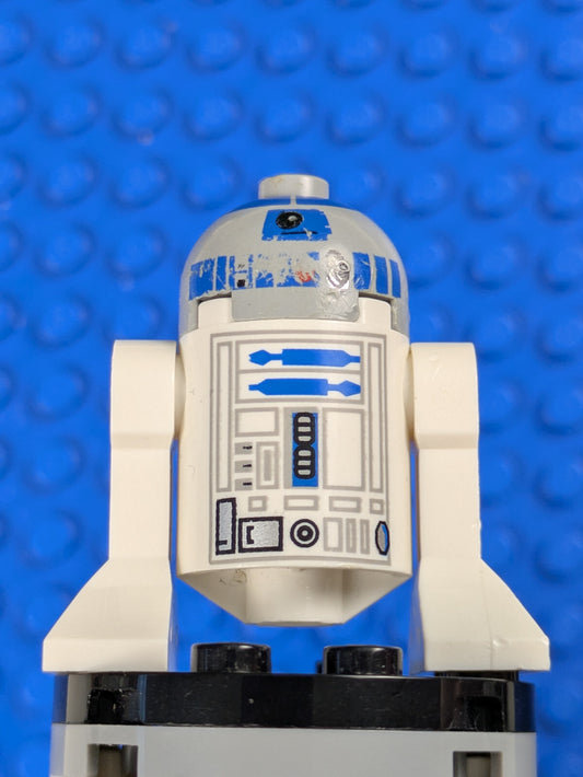 Lego Star Wars: R2-D2 - Astromech Droid sw0512 Set 10236