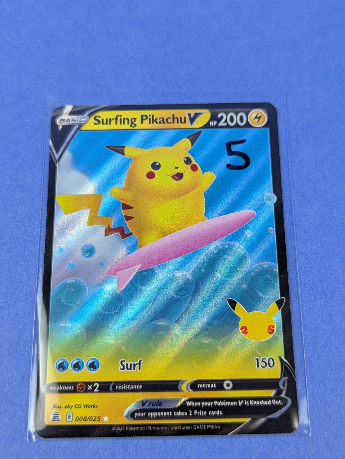 Surfing Pikachu V - 008/025 - Ultra Rare Holo Celebrations - Pokemon Card - LP