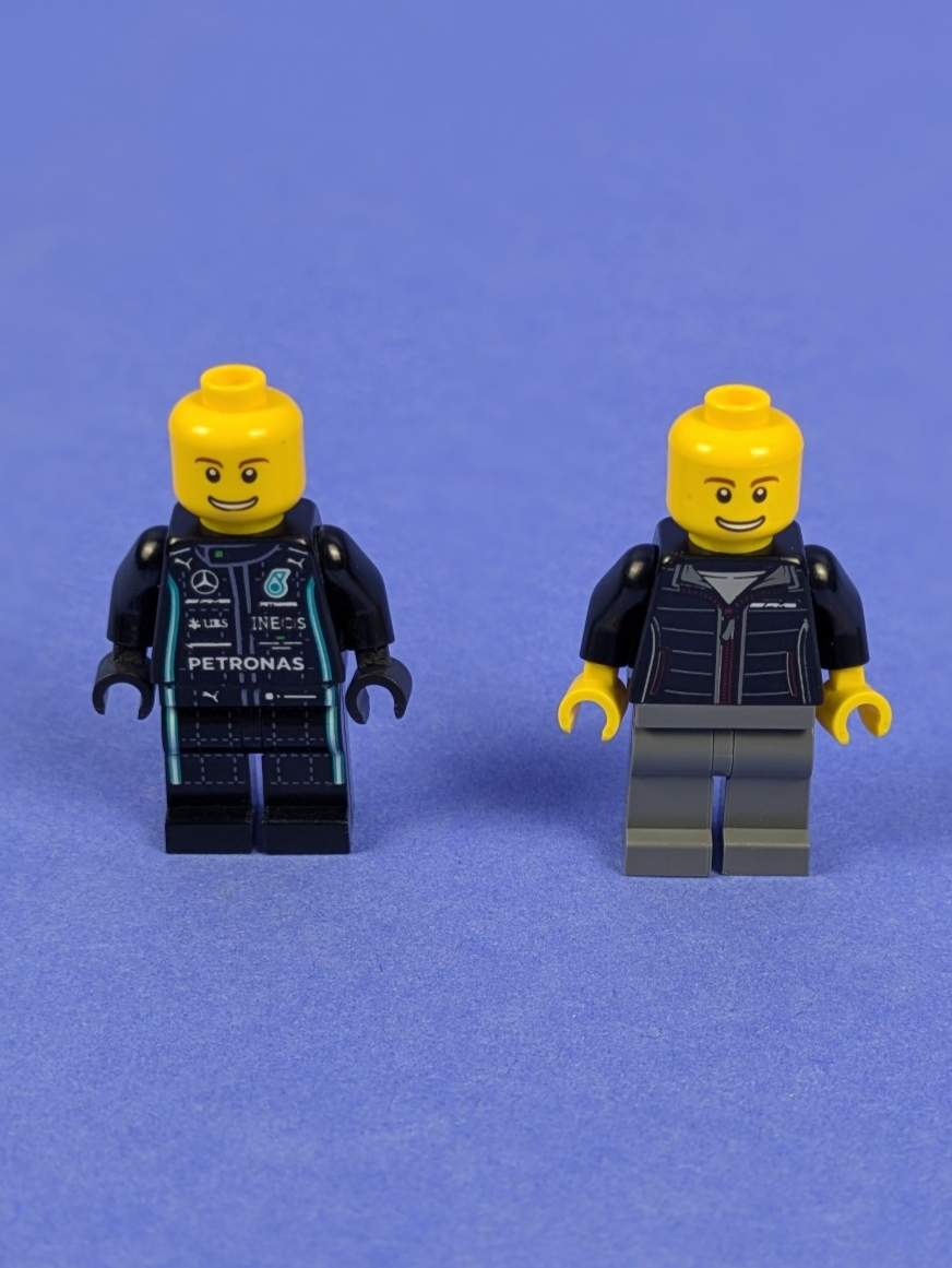 Lego SPEED CHAMPIONS: Mercedes-AMG F1 W12 E Performance & Mercedes-AMG Set 76909