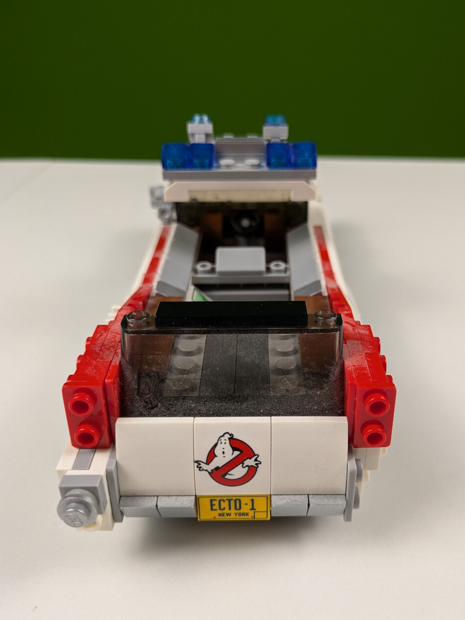 Lego LEGO Ideas (CUUSOO): Ghostbusters: Ghostbusters Ecto-1 Set 21108