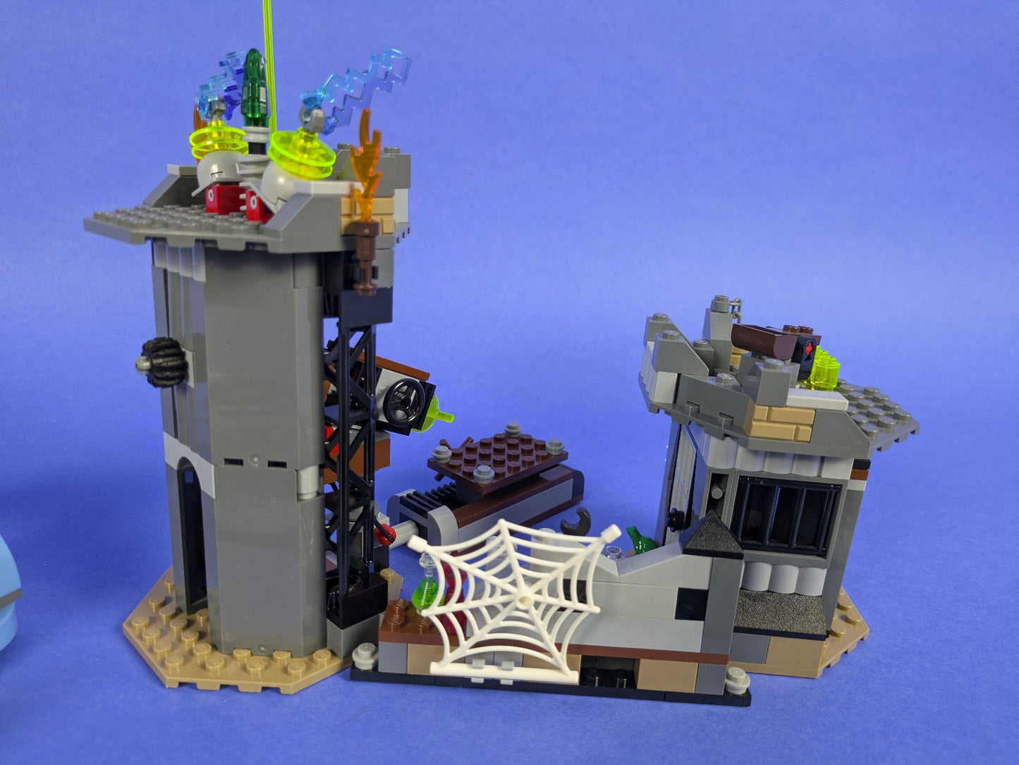 Lego Monster Fighters: The Crazy Scientist & His Monster 9466