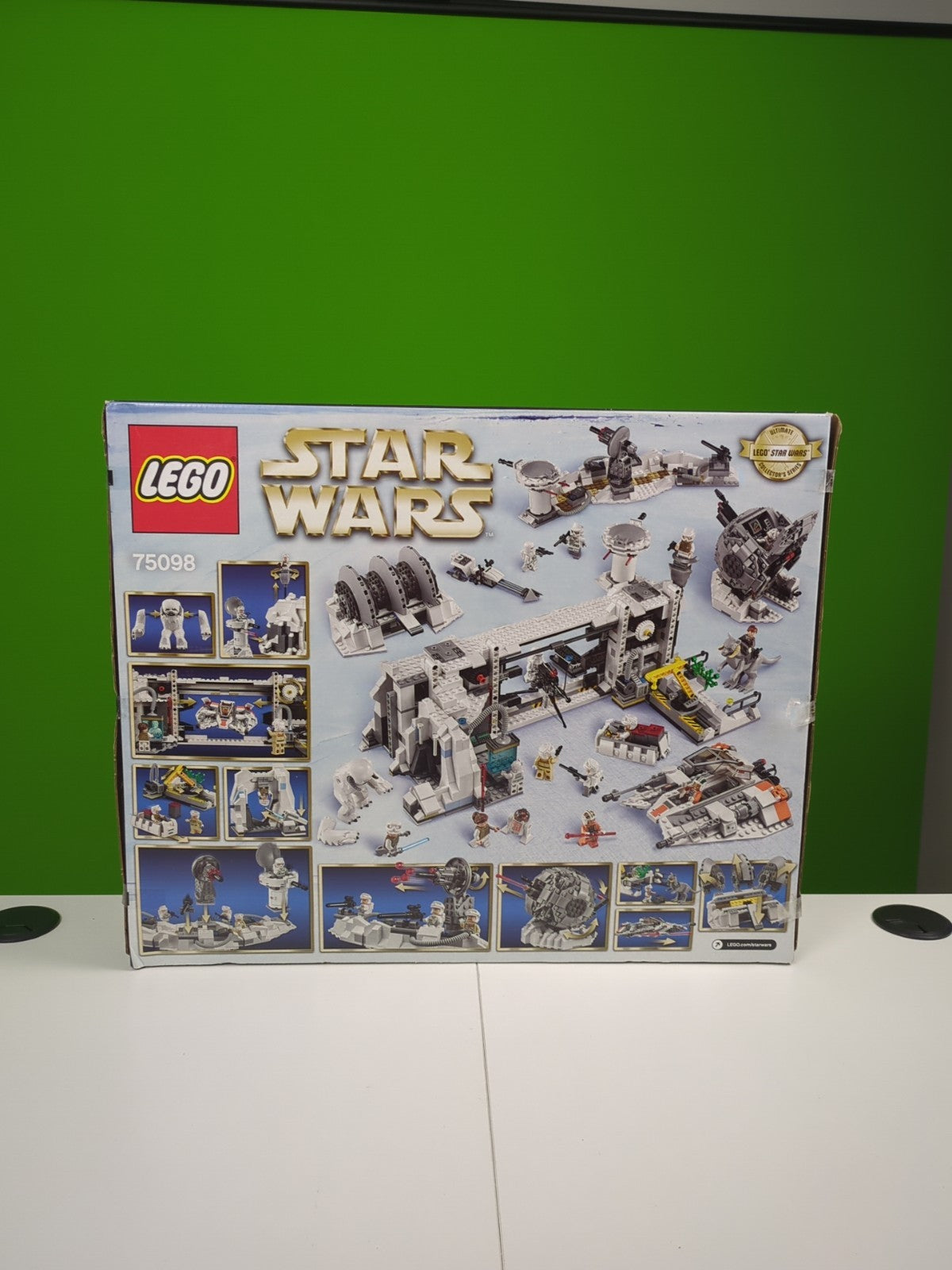 Lego Star Wars: Assault on Hoth - UCS Set 75098 - BRAND NEW!