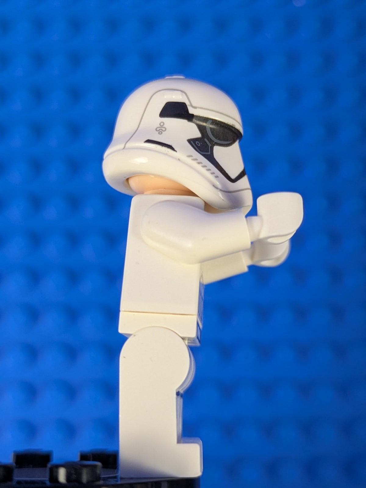 Lego Star Wars: First Order Stormtrooper - Pointed Mouth sw0905 Set 75189