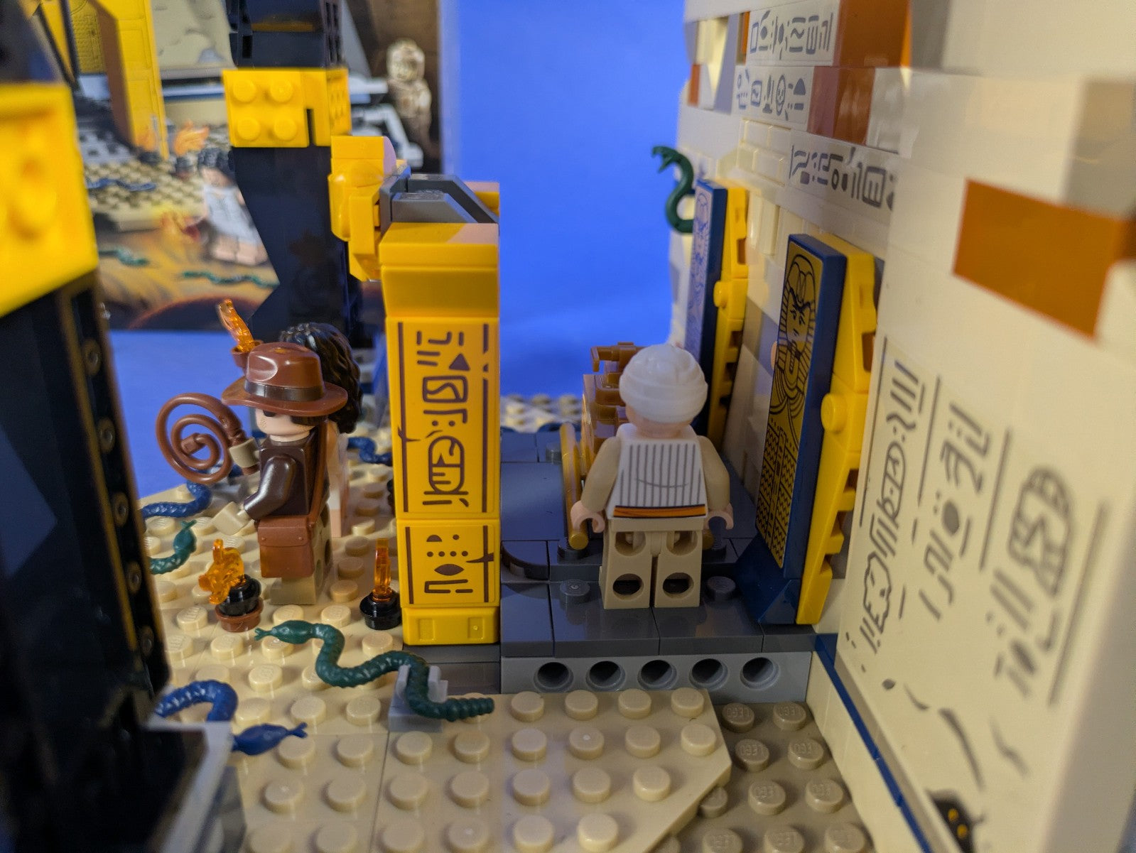 Lego Indiana Jones: Escape from the Lost Tomb Set 77013 Complete Set