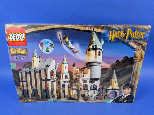 Lego Harry Potter: Hogwarts Castle - 1st edition 4709 Complete Set