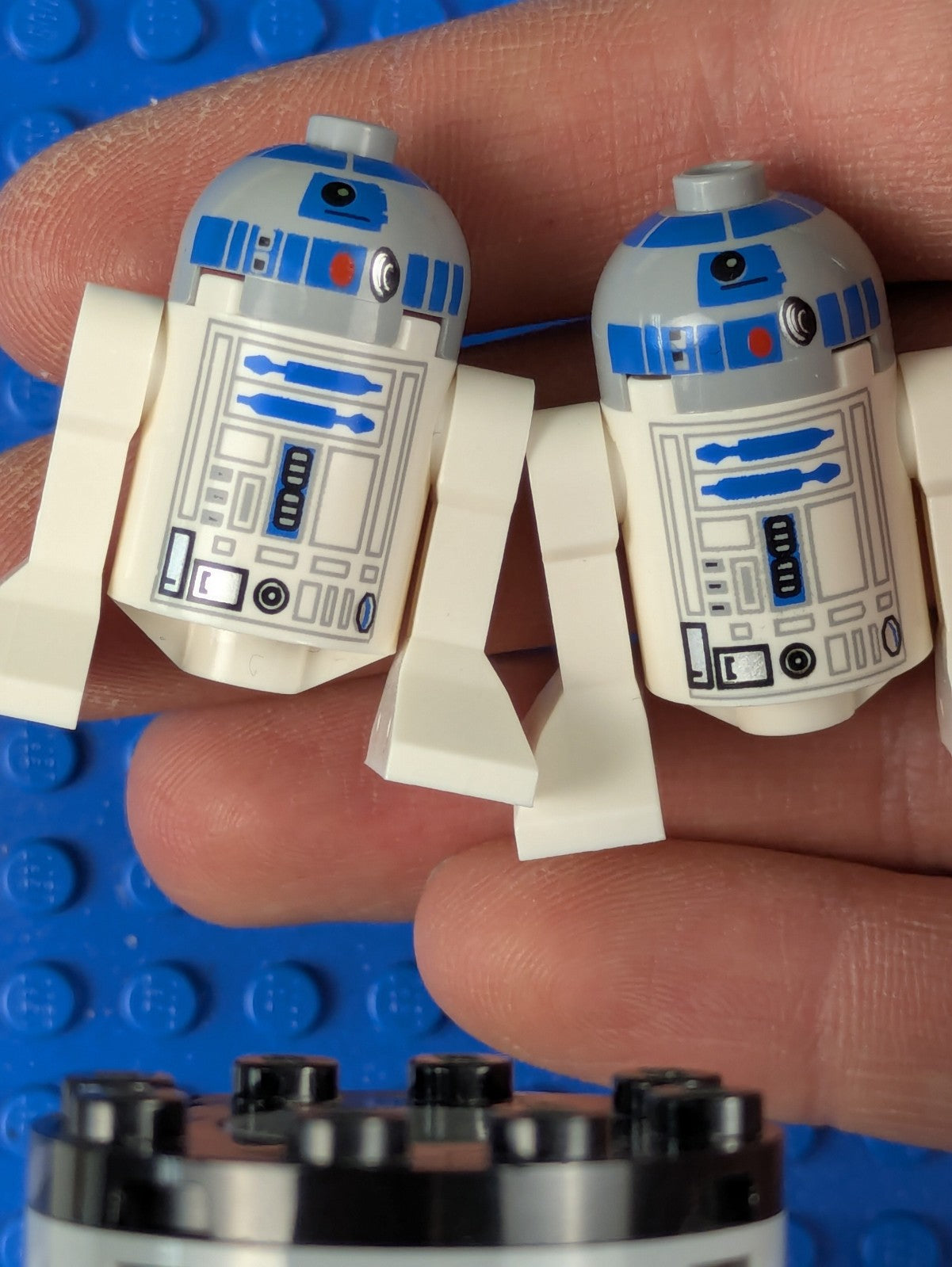 Lego Star Wars: Episode 4-6: R2-D2 - Astromech Droid sw0512 Set 10236