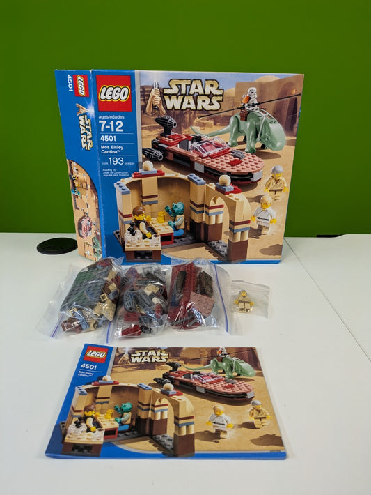 Lego Star Wars: Mos Eisley Cantina (Blue Box) Set 4501