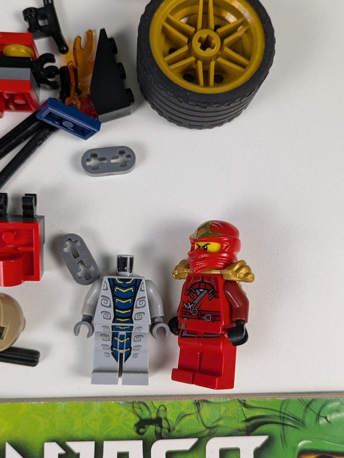 Lego NINJAGO: Rise of the Snakes: Kai's Blade Cycle Set 9441 - Incomplete Set