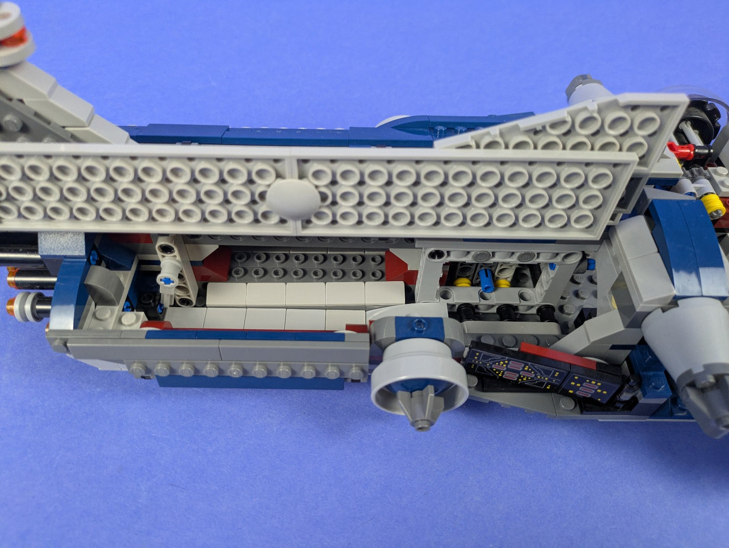 LEGO Star Wars The Malevolence 9515 Complete Set Pre-Owned