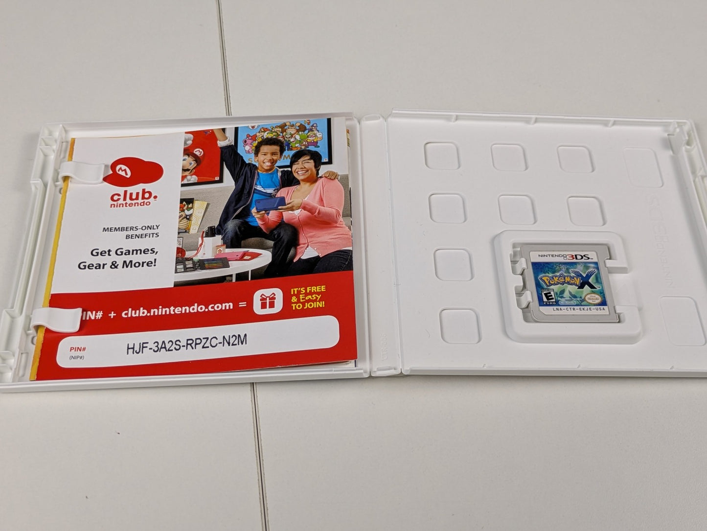 Pokémon X (Nintendo 3DS, 2013) CIB