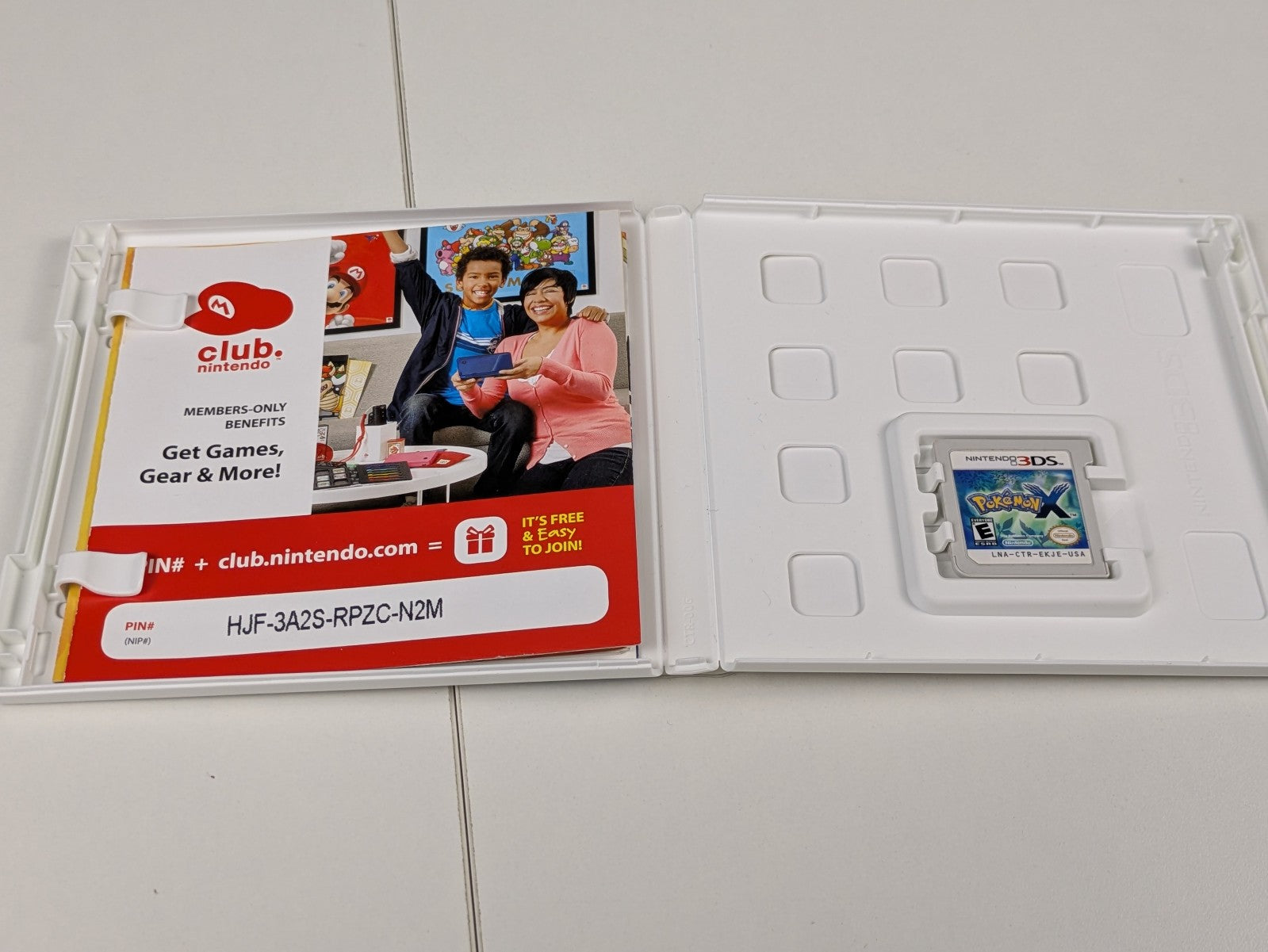 Pokémon X (Nintendo 3DS, 2013) CIB