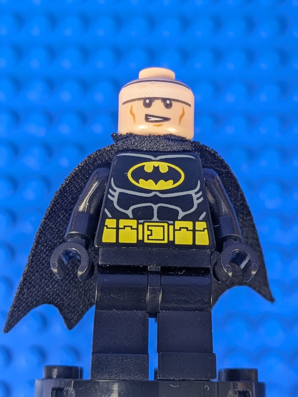 Lego Super Heroes: Batman II: Batman - Black Suit sh0016b Set 77903