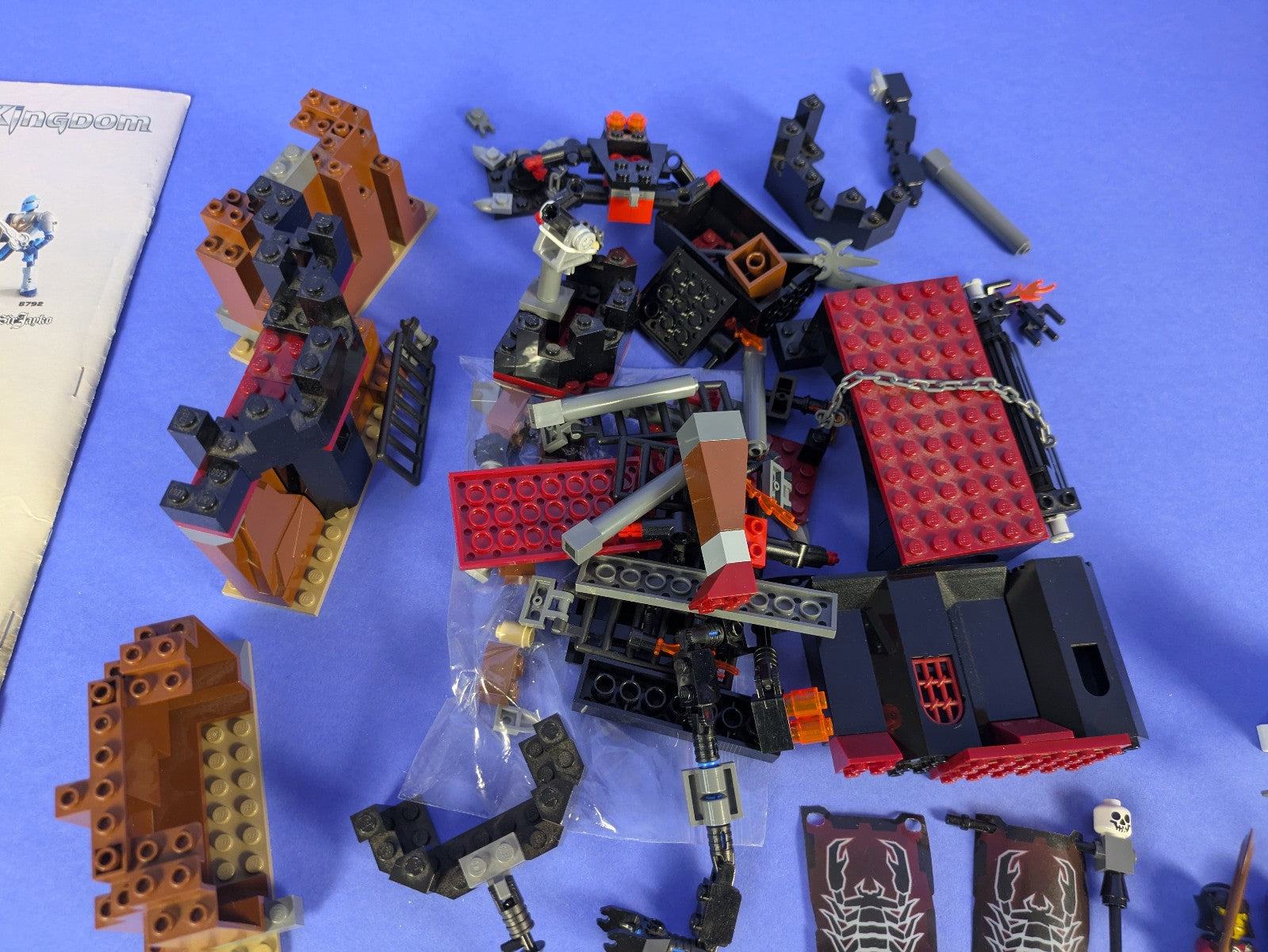 Lego Castle: Knights Kingdom II:  Scorpion Prison Cave 8876