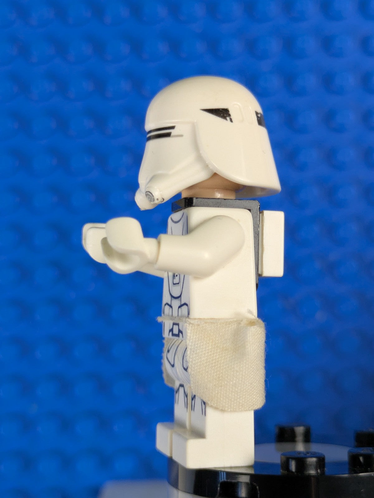 Lego Star Wars: First Order Snowtrooper with Kama sw0657 Set 75100