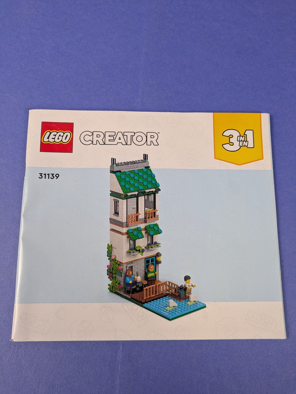 LEGO Creator Cozy House 31139 Incomplete Set Pre-Owned