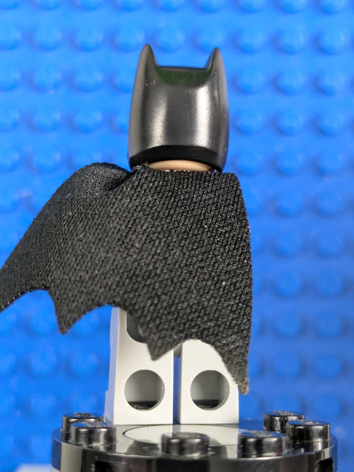 Lego Super Heroes: Batman - Light Bluish Gray Suit sh0552 Set 76117