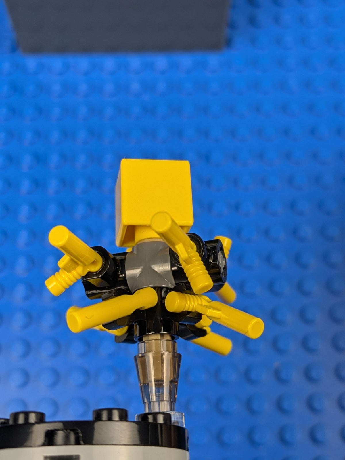 Lego Minecraft: Blaze - Trans-Black Cone Stand min198 Set 21266