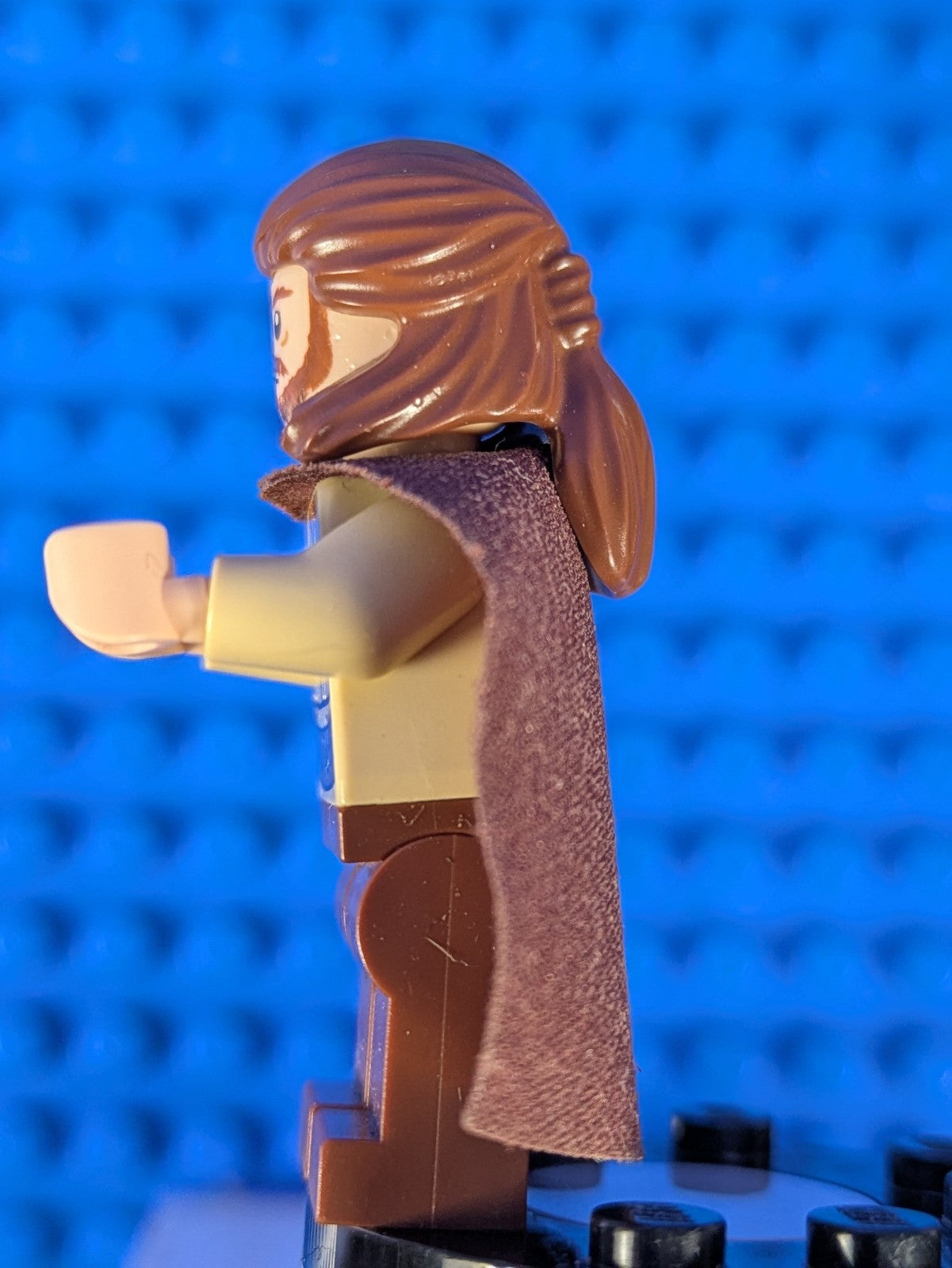Lego Star Wars: Qui-Gon Jinn - Light Nougat Head sw0322 Set 7961