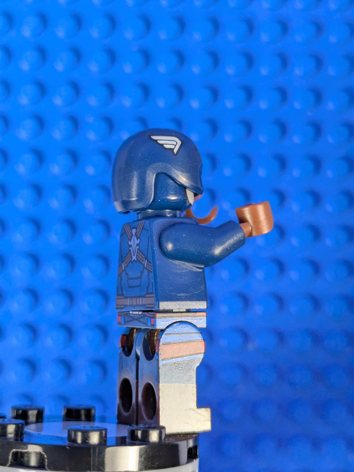 Lego Super Heroes: Captain America - Dark Blue Suit sh0495 Set 76101