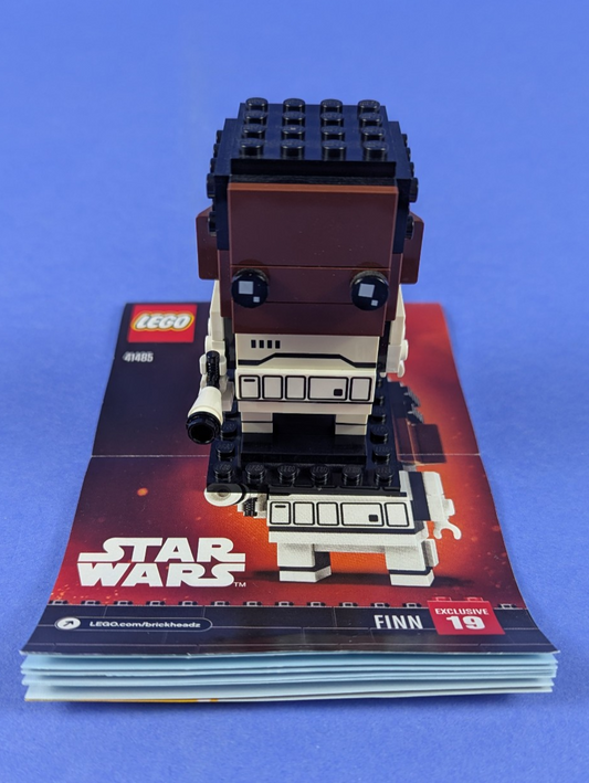 LEGO BrickHeadz Star Wars Finn 41485 Complete Set Pre-Owned