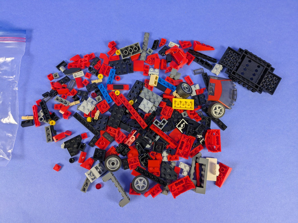 Lego SPEED CHAMPIONS: Ferrari F8 Tributo Set 76895 Incomplete Set