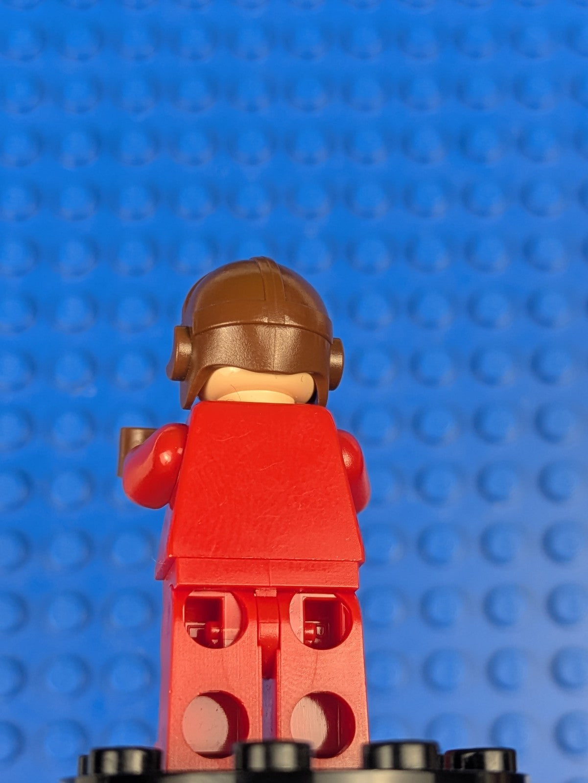 Lego Star Wars: Naboo Fighter Pilot - Red Jumpsuit sw0340 Set 7877