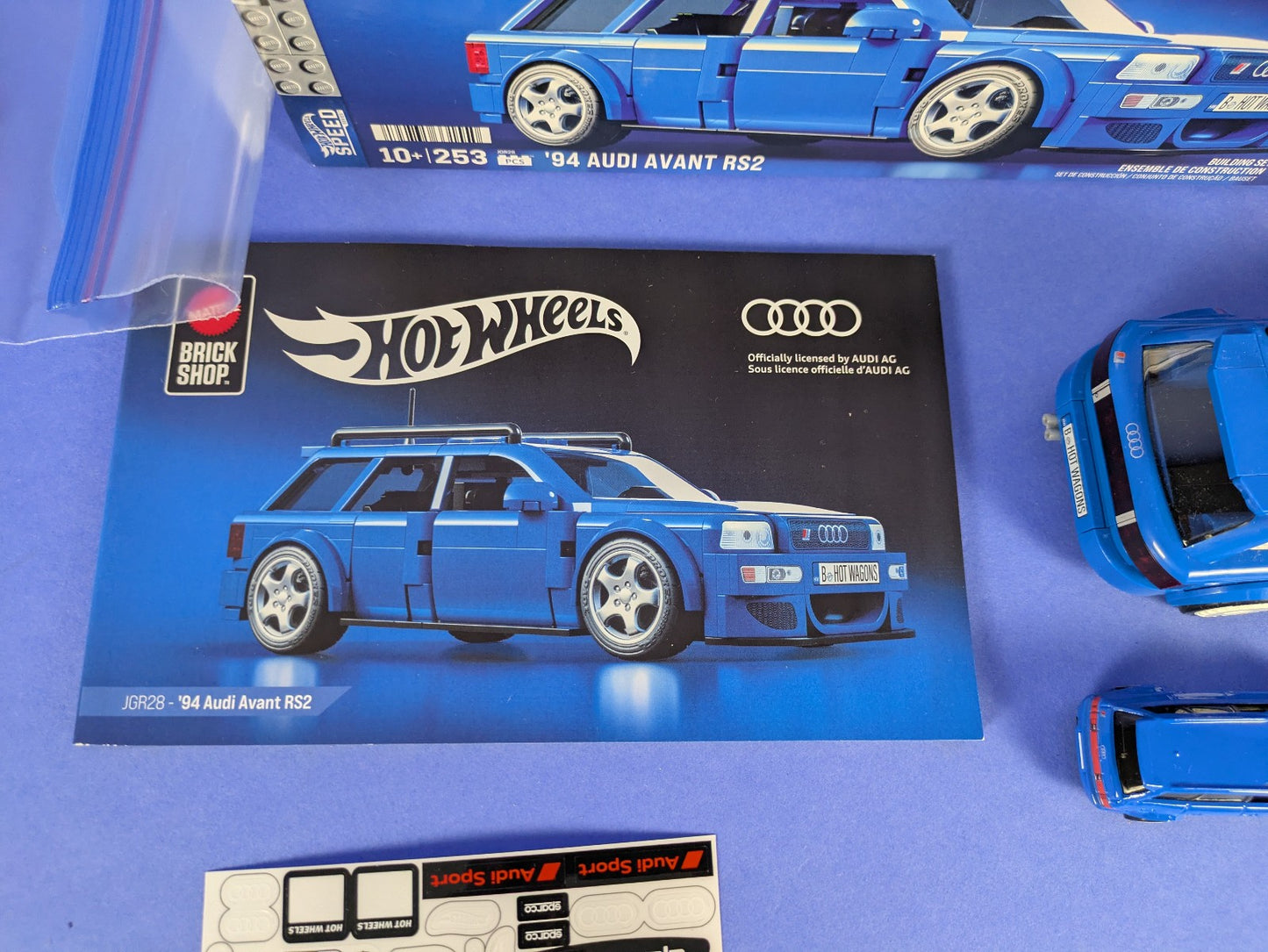 MATTEL Brick Shop Hot Wheels '94 Audi Avant RS2 Blue Car (253 pcs)