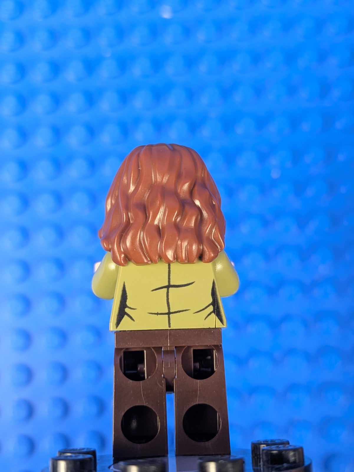 Lego Stranger Things: Joyce Byers - Sand Green Jacket st002 Set 75810