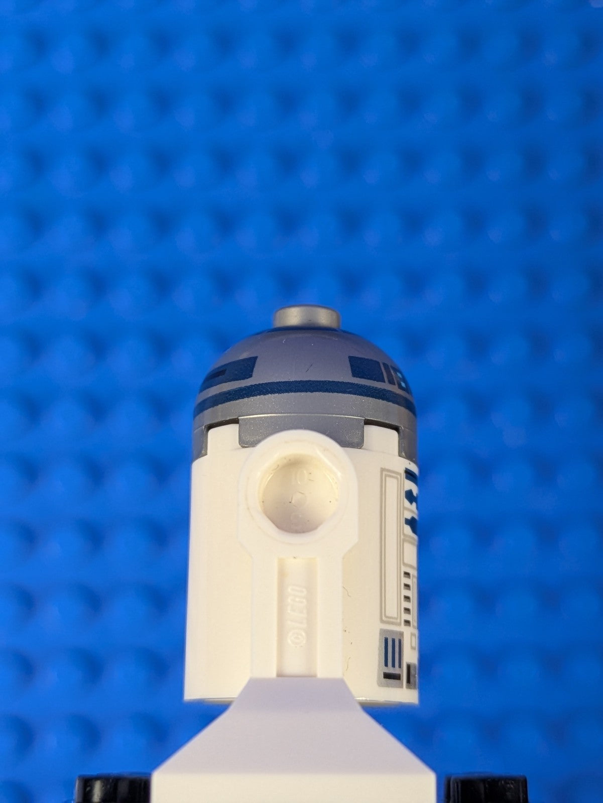 Lego Star Wars: R2-D2 - Astromech Droid Lavender Dots sw0527a Set 75059